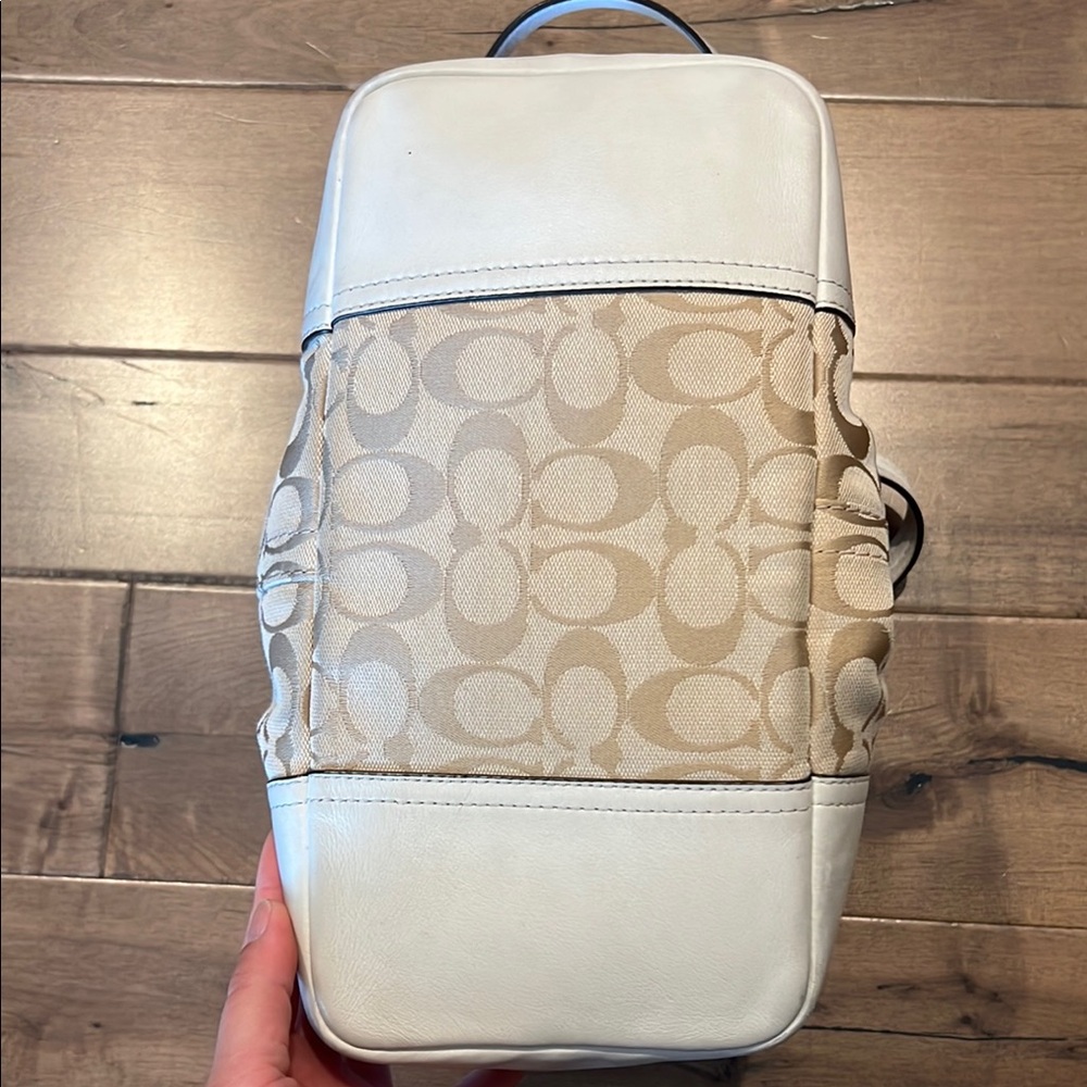 Coach Cream and White Signature Tote Bag - Picture 10 of 11